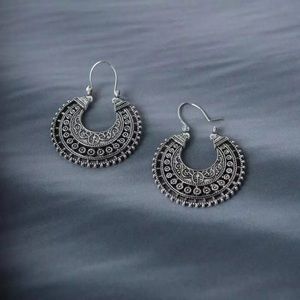 3/$15🔥Silver tone half circle boho earrings